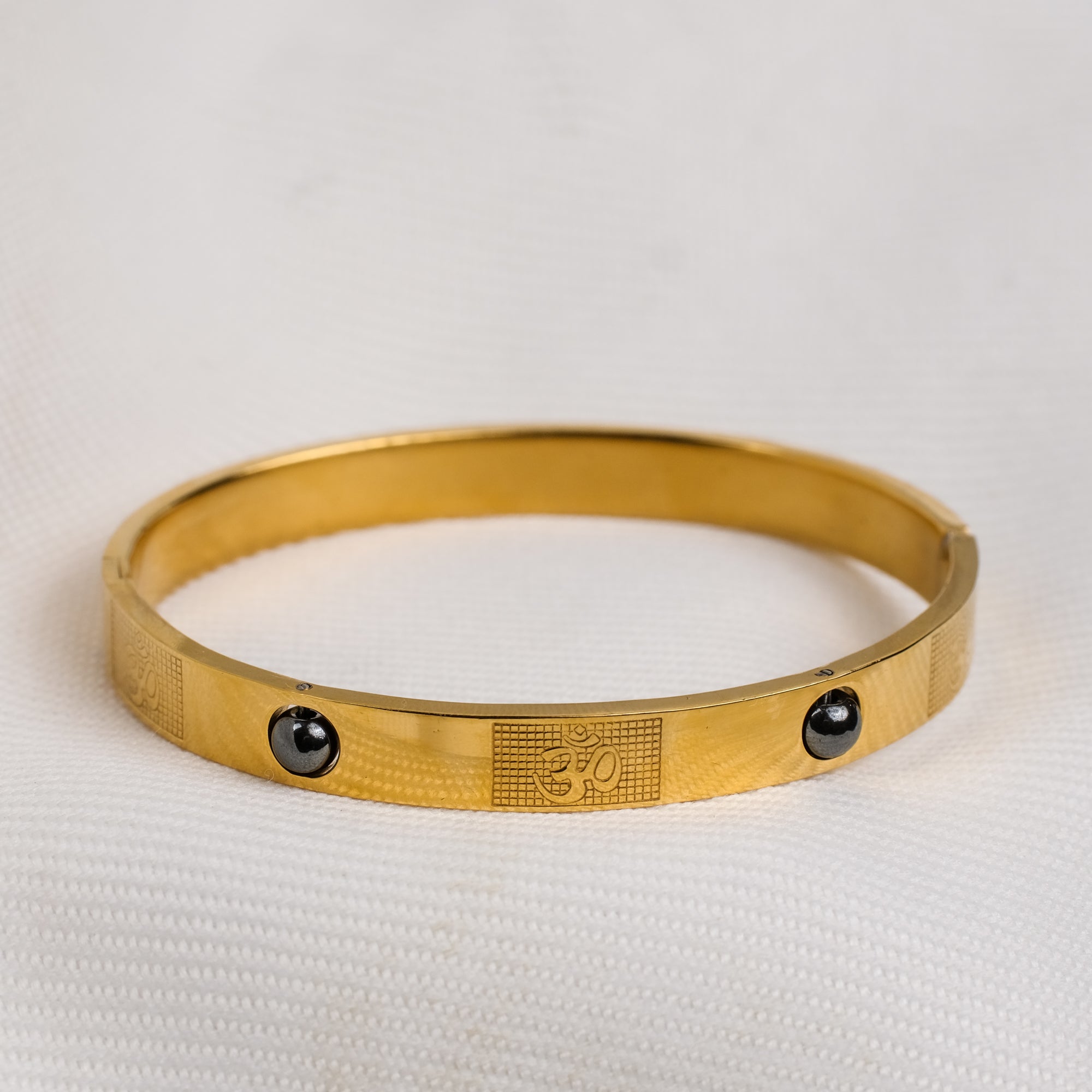 The Resilience Kada ( 18 K Gold Plated ) - Pyrite