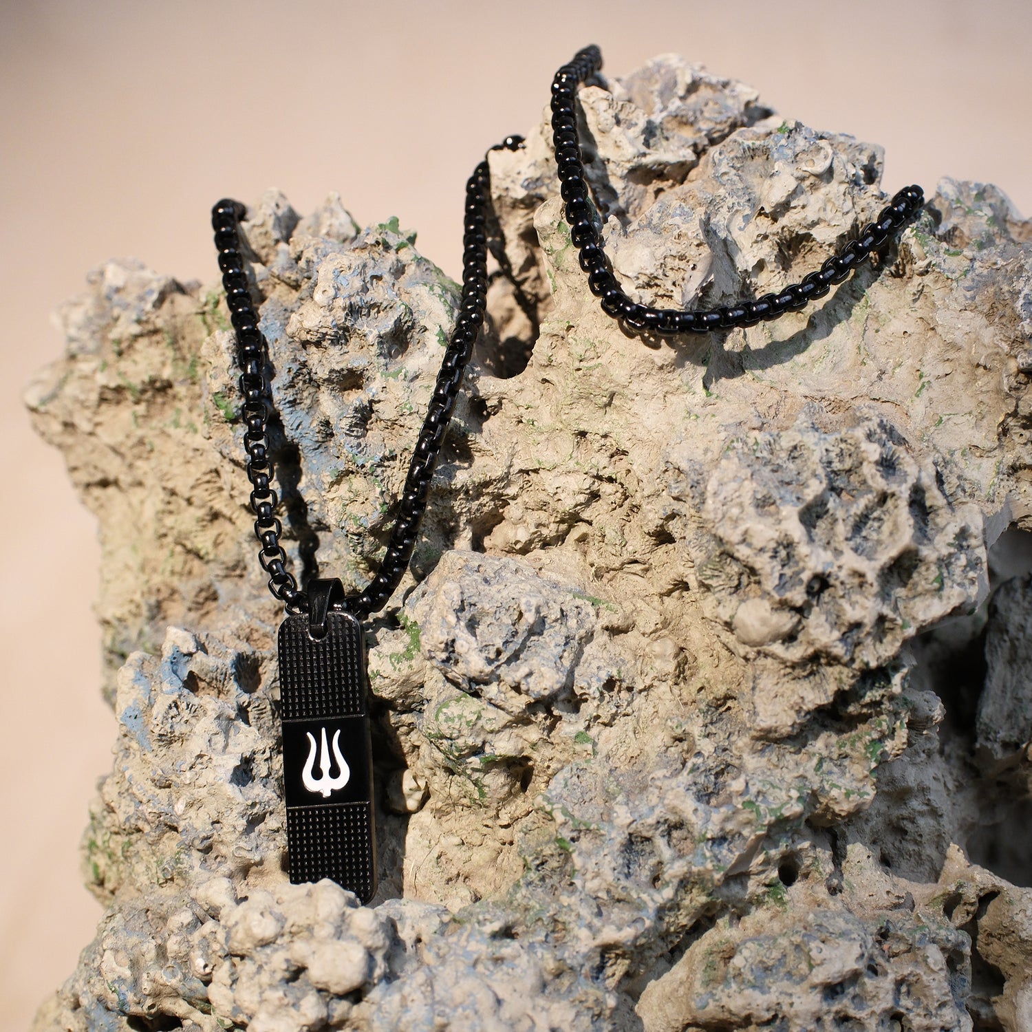 The Resilience Kada with Locket Combo - Black Titanium