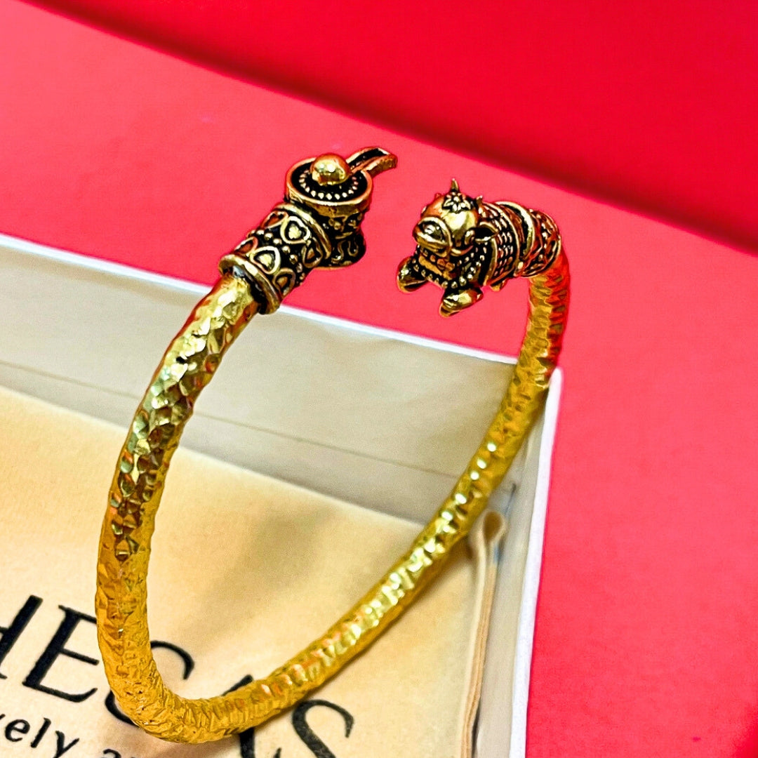 Shiv Nandi Kada (Remove all Obstacles) - Gold Plated  - (𝐁𝐮𝐲𝟏 𝐆𝐞𝐭𝟏 𝐅𝐫𝐞𝐞)