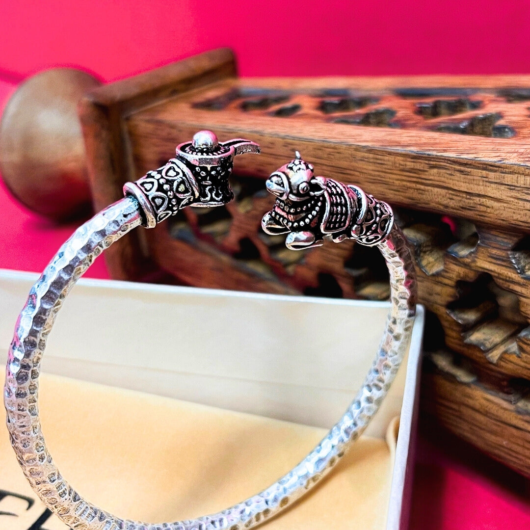 Shiv Nandi Kada (Remove all Obstacles) - Silver Plated - (𝐁𝐮𝐲𝟏 𝐆𝐞𝐭𝟏 𝐅𝐫𝐞𝐞)